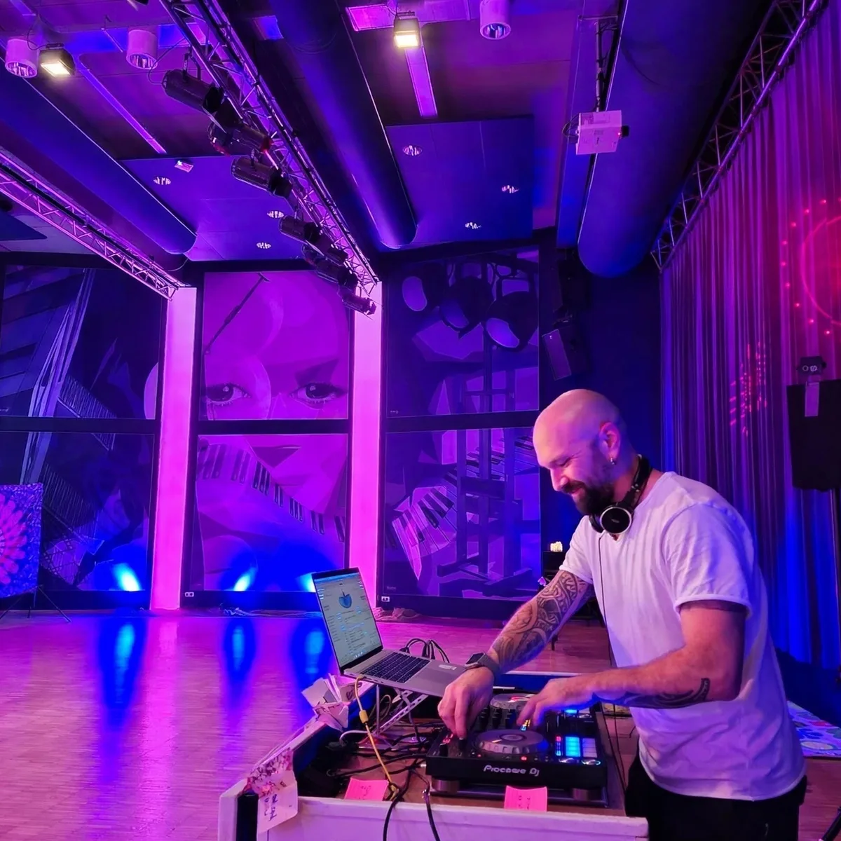 Ecstatic Dance Twente : DJ Léon Beckx