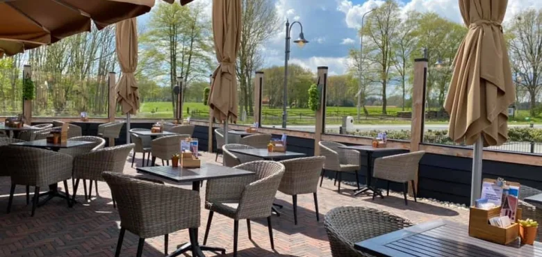 Lutscher Alm terras restaurant eten & drinken Enschede - Uit in Enschede