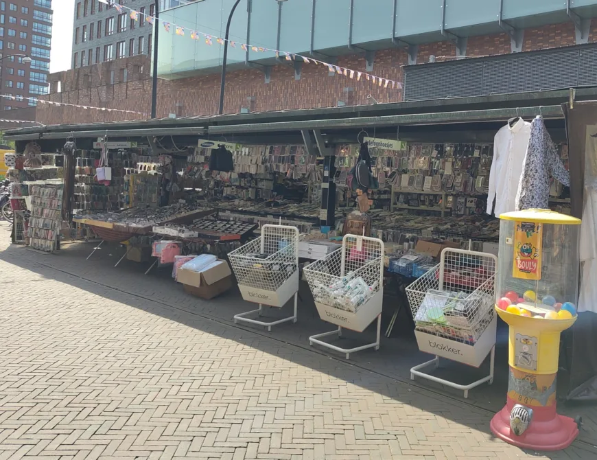 - Uit in Enschede