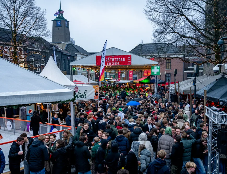  - Uit in Enschede