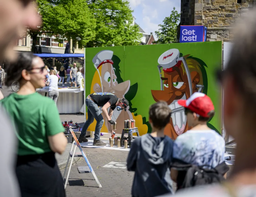  - Uit in Enschede
